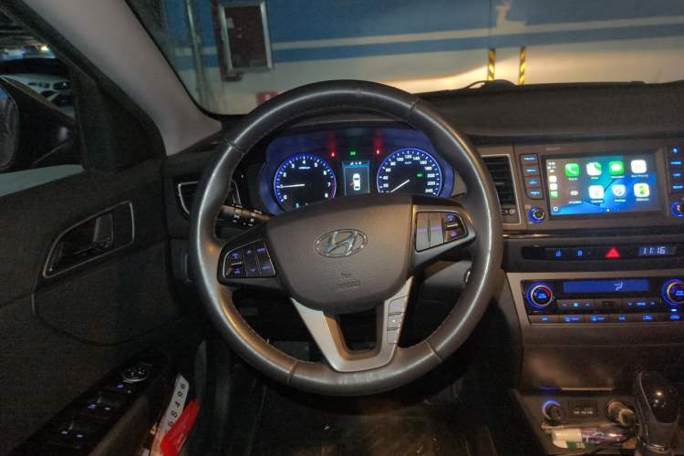 Used Hyundai Mistra 2014 1.8L Automatic Deluxe DLX Model Steering Wheel
