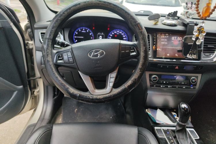 Used Hyundai Mistra 2014 1.8L Automatic Smart GLS Steering Wheel
