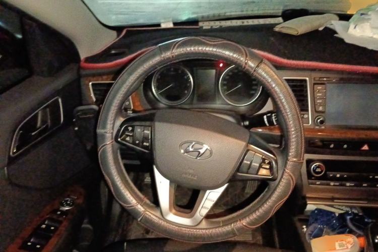 Used Hyundai Mistra 2014 1.8L Automatic Deluxe DLX Model Steering Wheel