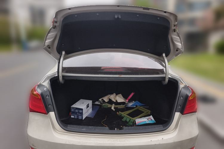 Used Hyundai Mistra 2014 1.8L Automatic Deluxe DLX Model Trunk