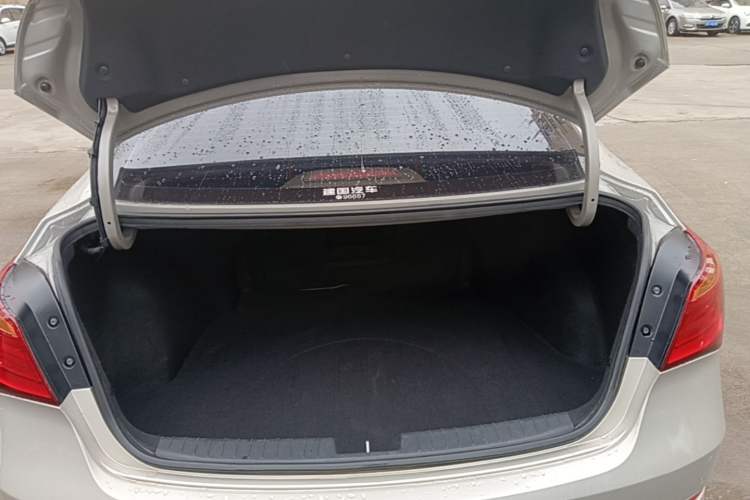 Used Hyundai Mistra 2014 1.8L Automatic Smart GLS Trunk