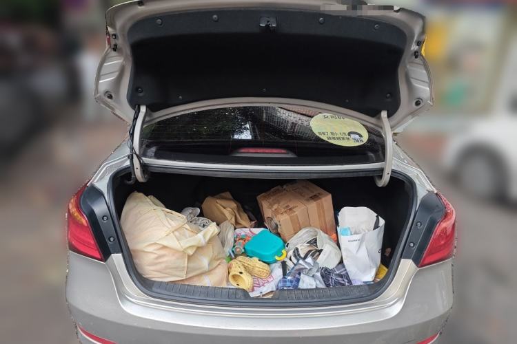 Used Hyundai Mistra 2014 1.8L Automatic Deluxe DLX Model Trunk
