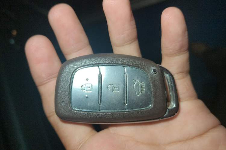 Used Hyundai Mistra 2014 1.8L Automatic Deluxe DLX Model Vehicle Key