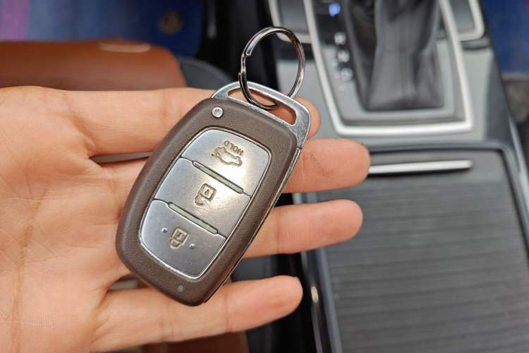 Used Hyundai Mistra 2014 1.8L Automatic Deluxe DLX Model Vehicle Key
