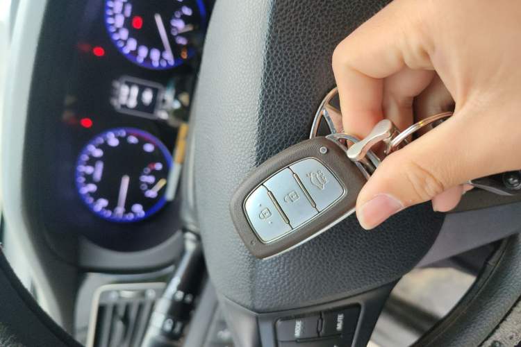 Used Hyundai Mistra 2014 1.8L Automatic Smart GLS Vehicle Key
