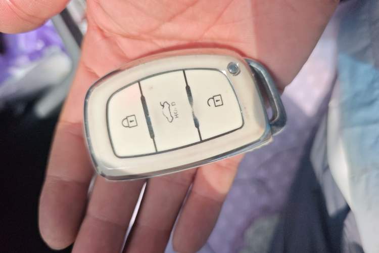 Used Hyundai Mistra 2014 1.8L Automatic Smart GLS Vehicle Key