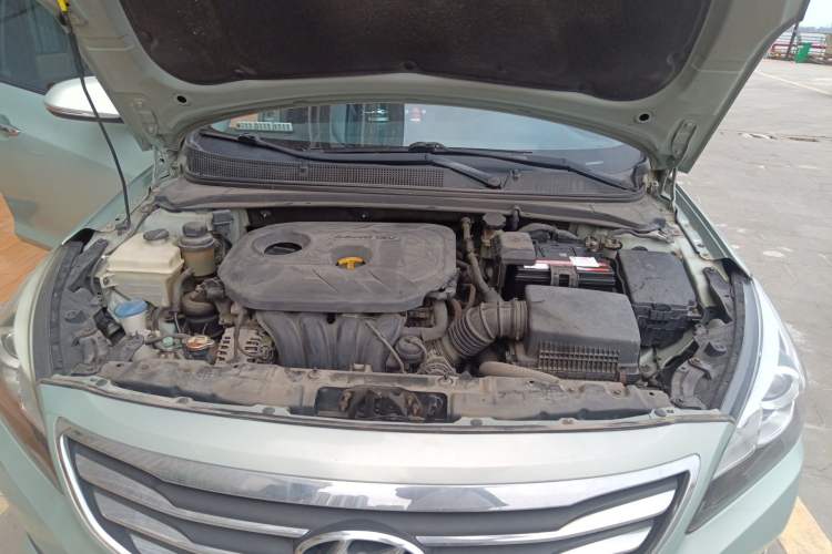 Used Hyundai Mistra 2014 1.8L Automatic Smart GLS Engine Bay