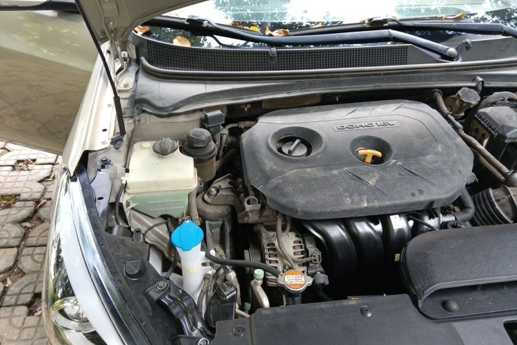 Used Hyundai Mistra 2014 1.8L Automatic Smart GLS Engine Bay Right
