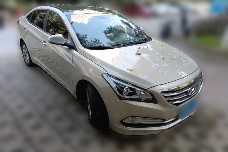 Used Hyundai Mistra 2014 1.8L Automatic Smart GLS Front Right 45 Deg