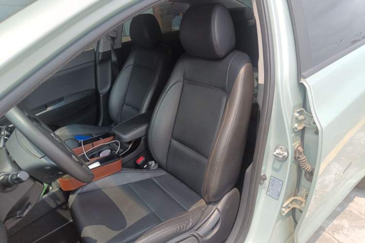 Used Hyundai Mistra 2014 1.8L Automatic Smart GLS Left Front Seat