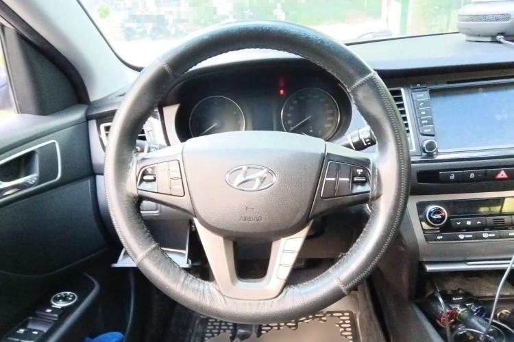Used Hyundai Mistra 2014 1.8L Automatic Smart GLS Steering Wheel