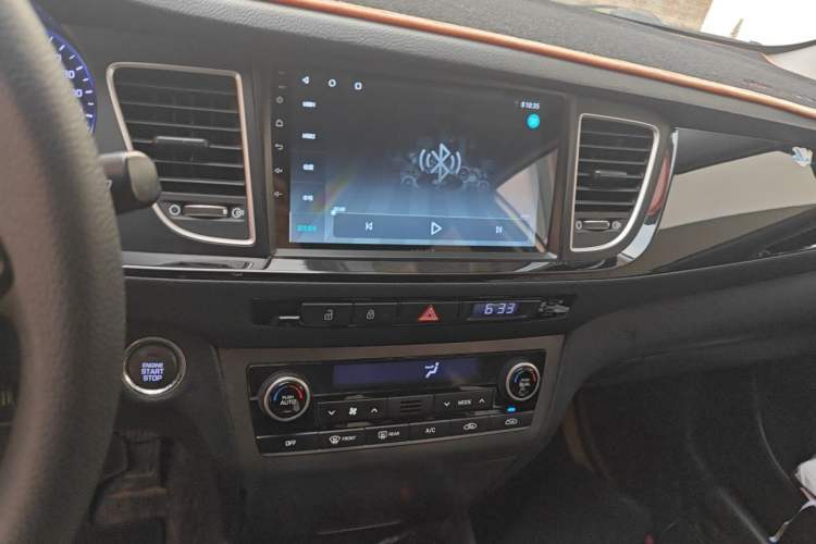 Used Hyundai Mistra 2014 1.8L Automatic Smart GLS Audio And AC Panel