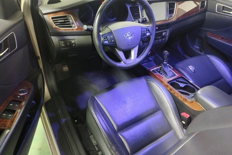 Used Hyundai Mistra 2014 1.8L Automatic Deluxe DLX Model Driver Seat