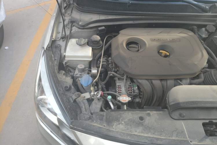 Used Hyundai Mistra 2014 1.8L Automatic Smart GLS Engine Bay Right