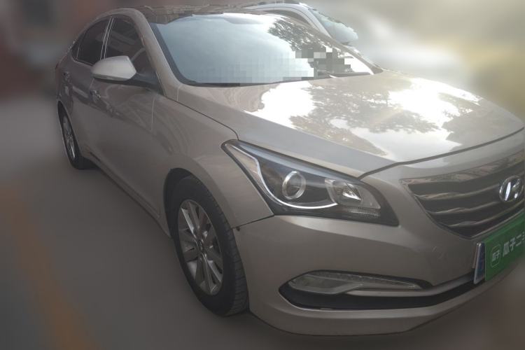 Used Hyundai Mistra 2014 1.8L Automatic Smart GLS Front Right 45 Deg