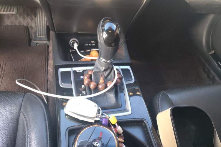 Used Hyundai Mistra 2014 1.8L Automatic Smart GLS Gear Lever