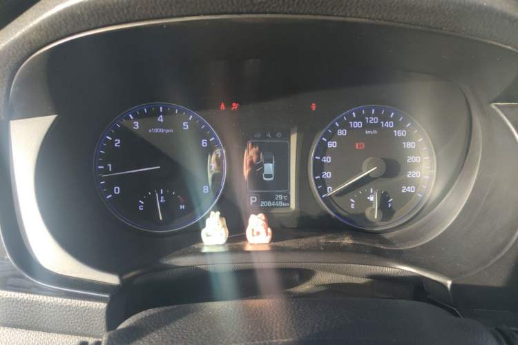 Used Hyundai Mistra 2014 1.8L Automatic Smart GLS Instrument Cluster