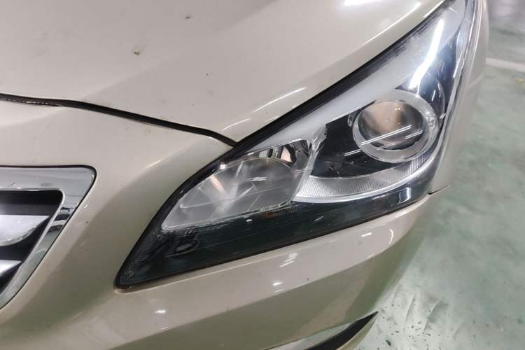 Used Hyundai Mistra 2014 1.8L Automatic Deluxe DLX Model Left Front Headlight