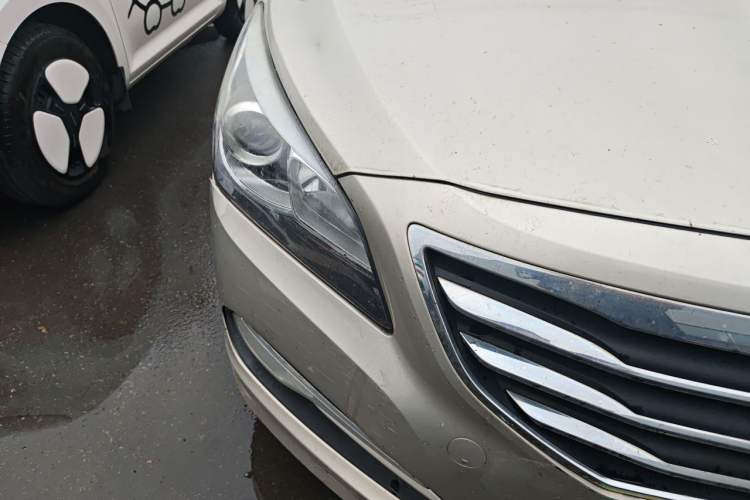 Used Hyundai Mistra 2014 1.8L Automatic Smart GLS Right Front Headlight