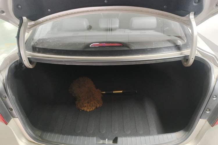 Used Hyundai Mistra 2014 1.8L Automatic Deluxe DLX Model Trunk