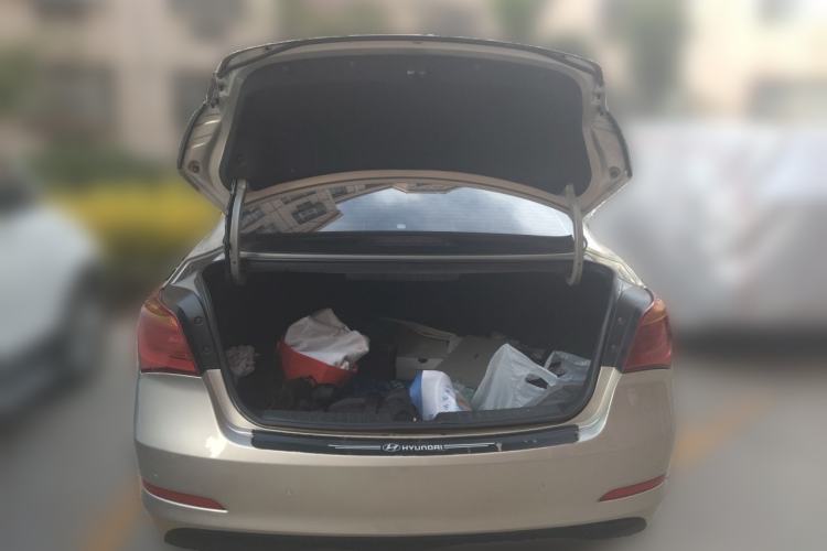 Used Hyundai Mistra 2014 1.8L Automatic Smart GLS Trunk