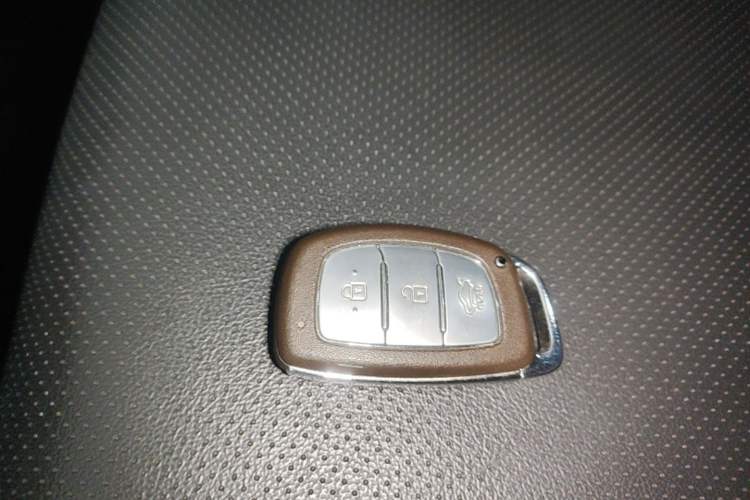 Used Hyundai Mistra 2014 1.8L Automatic Deluxe DLX Model Vehicle Key