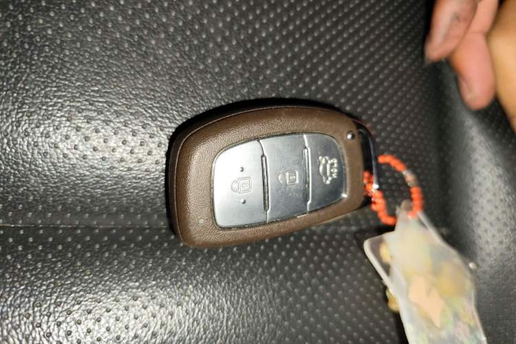 Used Hyundai Mistra 2014 1.8L Automatic Deluxe DLX Model Vehicle Key