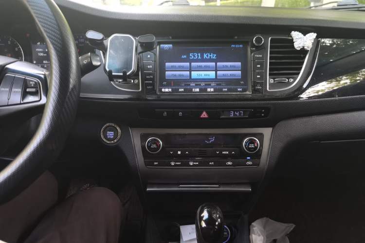 Used Hyundai Mistra 2014 1.8L Automatic Deluxe DLX Model Audio And AC Panel
