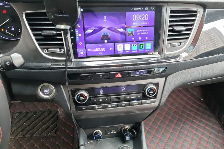 Used Hyundai Mistra 2014 1.8L Automatic Smart GLS Audio And AC Panel