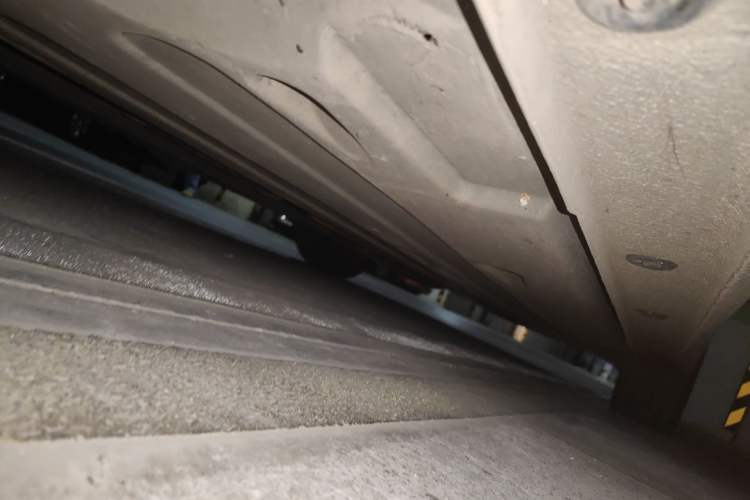 Used Hyundai Mistra 2014 1.8L Automatic Deluxe DLX Model Chassis Front Left