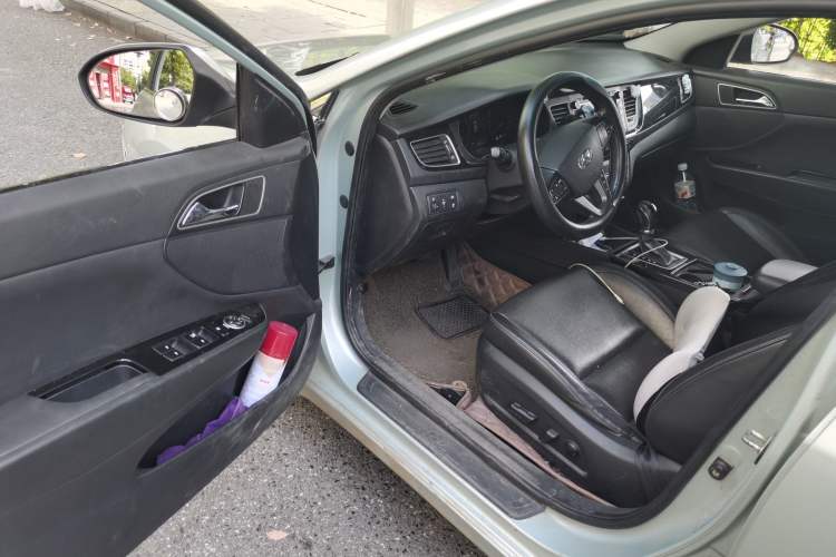 Used Hyundai Mistra 2014 1.8L Automatic Deluxe DLX Model Driver Seat