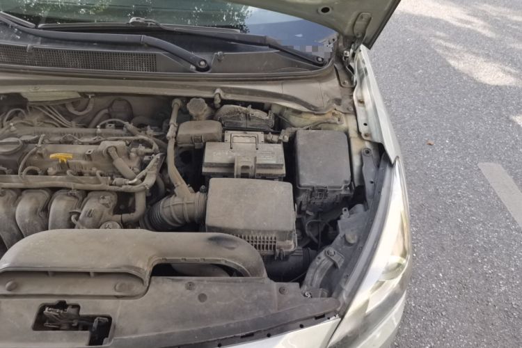 Used Hyundai Mistra 2014 1.8L Automatic Deluxe DLX Model Engine Bay Left