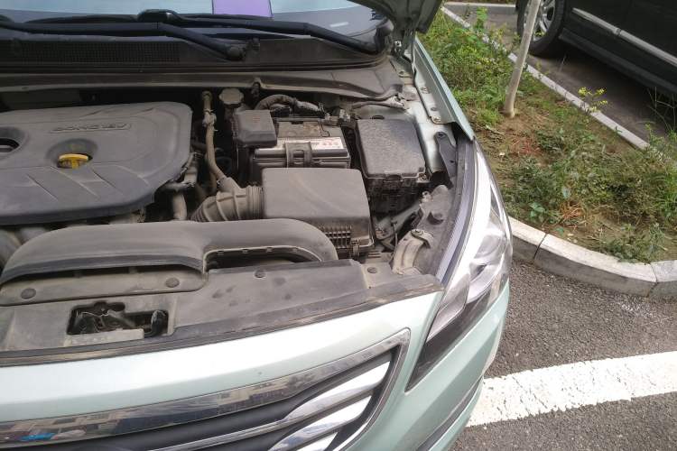Used Hyundai Mistra 2014 1.8L Automatic Smart GLS Engine Bay Left