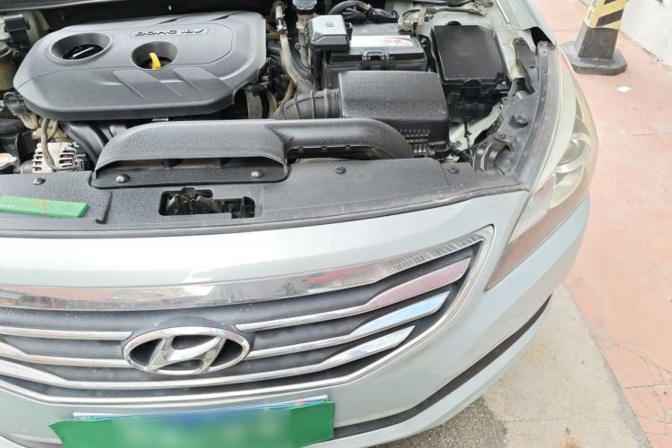 Used Hyundai Mistra 2014 1.8L Automatic Smart GLS Engine Bay Left