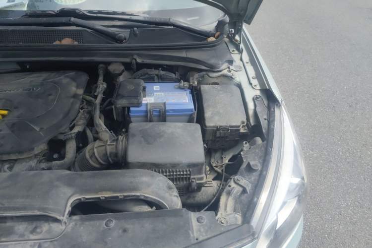 Used Hyundai Mistra 2014 1.8L Automatic Smart GLS Engine Bay Left