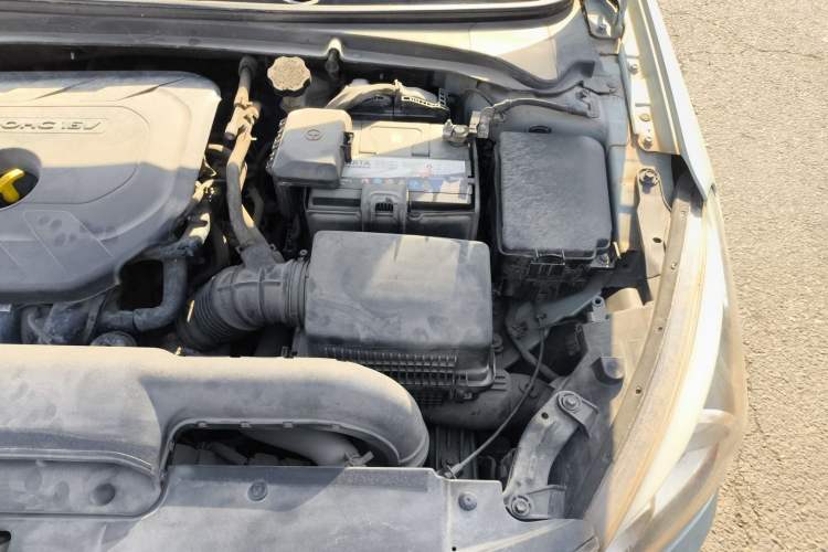 Used Hyundai Mistra 2014 1.8L Automatic Deluxe DLX Model Engine Bay Left