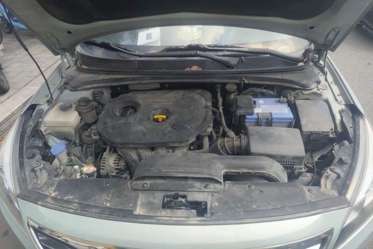 Used Hyundai Mistra 2014 1.8L Automatic Smart GLS Engine Bay