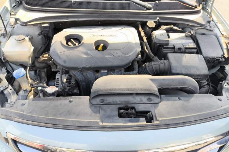 Used Hyundai Mistra 2014 1.8L Automatic Deluxe DLX Model Engine Bay