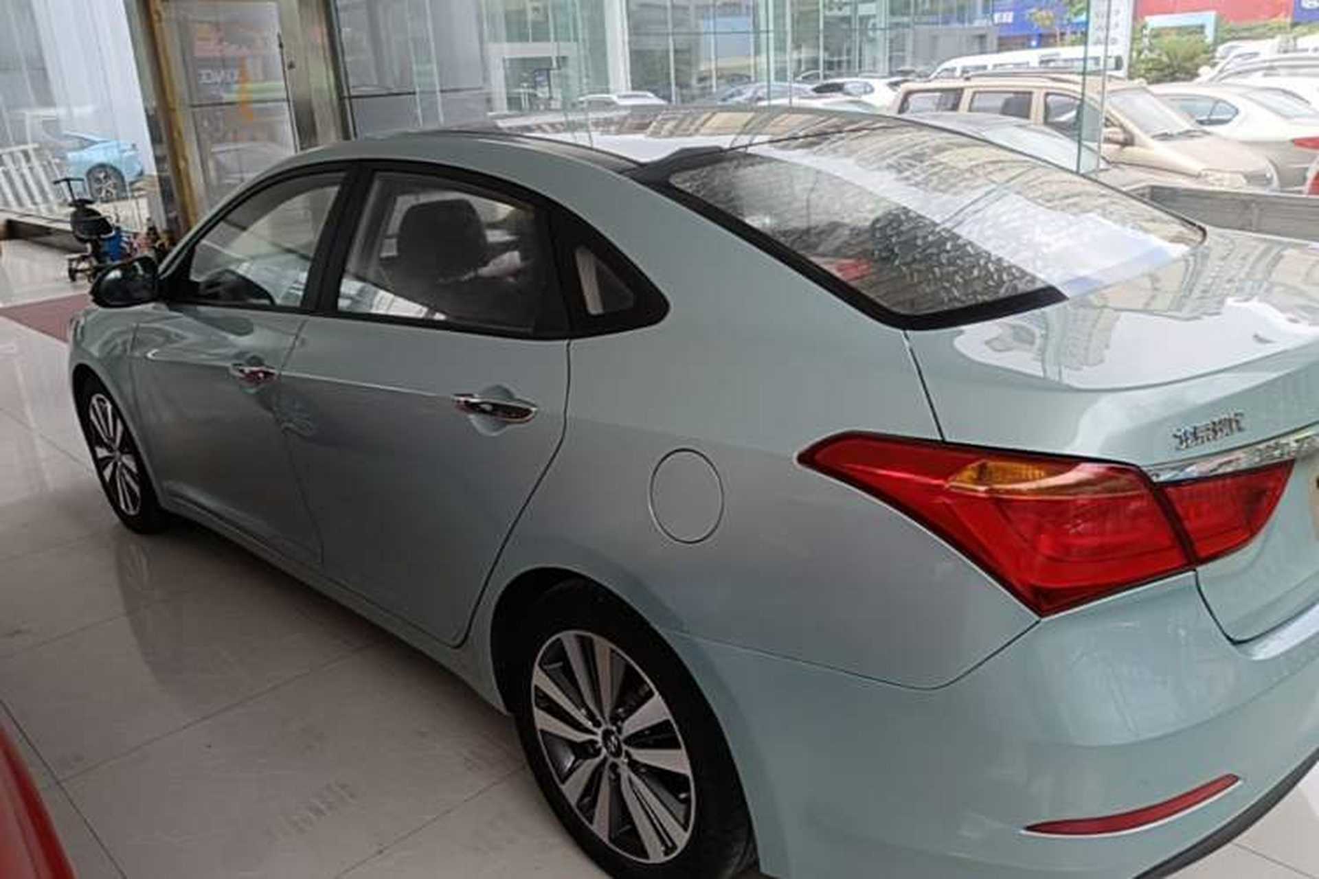 Used Hyundai Mistra 2014 1.8L Automatic Deluxe DLX Model Exterior 2