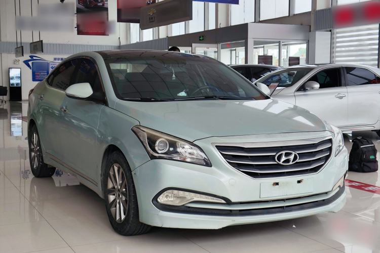 Used Hyundai Mistra 2014 1.8L Automatic Smart GLS Front Right 45 Deg