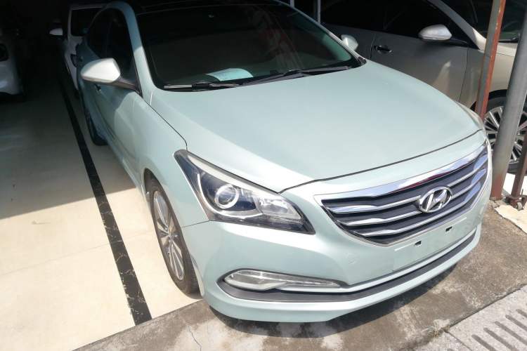 Used Hyundai Mistra 2014 1.8L Automatic Deluxe DLX Model Front Right 45 Deg