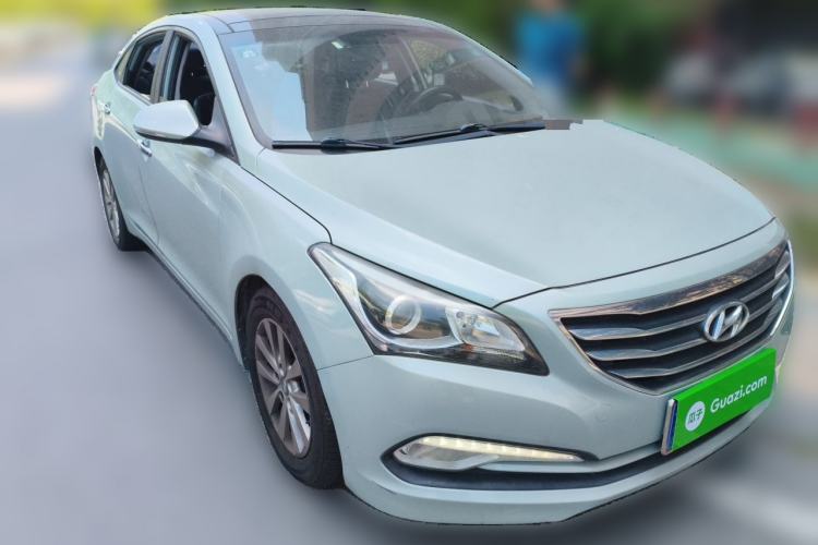 Used Hyundai Mistra 2014 1.8L Automatic Smart GLS Front Right 45 Deg