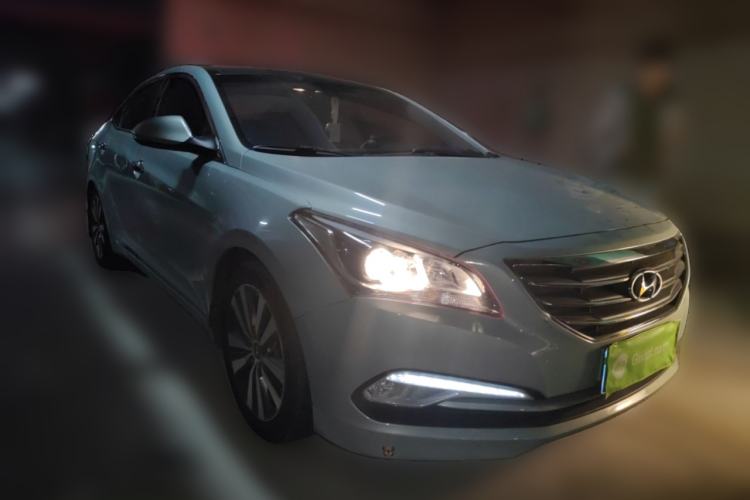 Used Hyundai Mistra 2014 1.8L Automatic Deluxe DLX Model Front Right 45 Deg