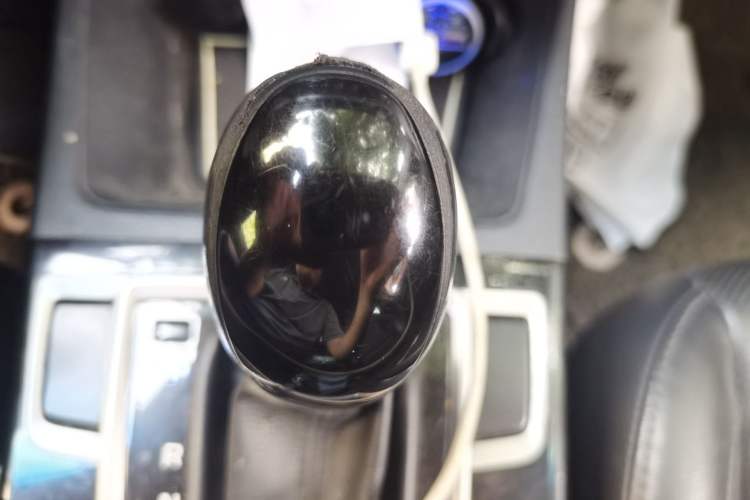 Used Hyundai Mistra 2014 1.8L Automatic Deluxe DLX Model Gear Lever