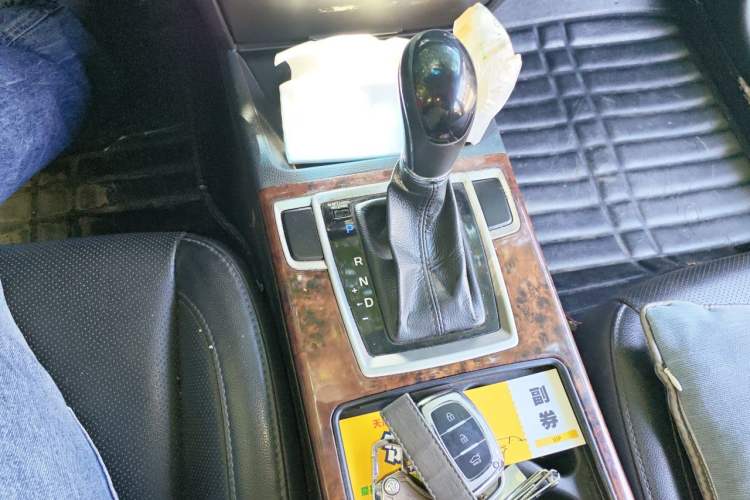 Used Hyundai Mistra 2014 1.8L Automatic Deluxe DLX Model Gear Lever