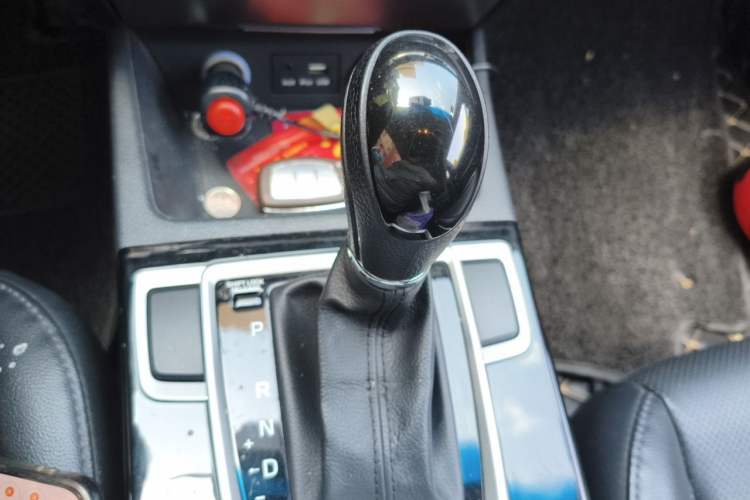 Used Hyundai Mistra 2014 1.8L Automatic Smart GLS Gear Lever
