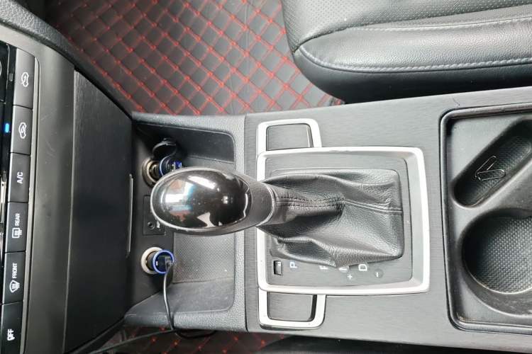 Used Hyundai Mistra 2014 1.8L Automatic Smart GLS Gear Lever