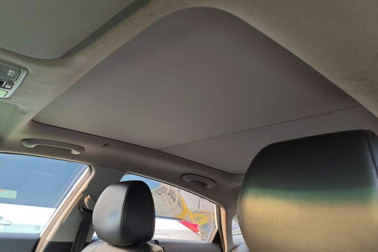 Used Hyundai Mistra 2014 1.8L Automatic Deluxe DLX Model Headliner