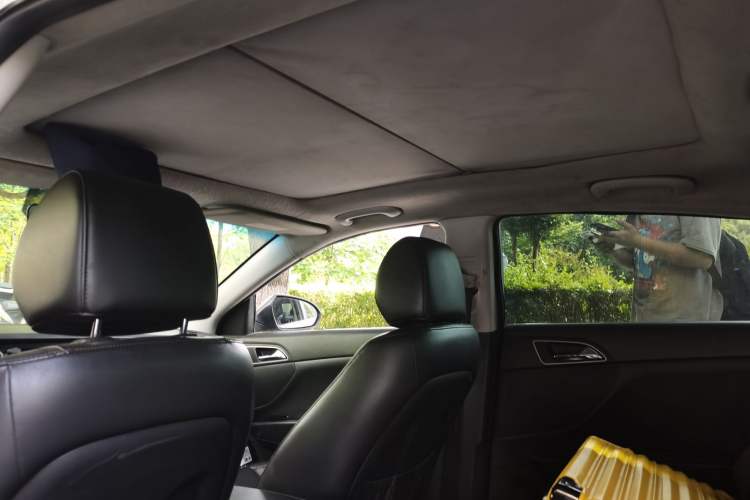 Used Hyundai Mistra 2014 1.8L Automatic Deluxe DLX Model Headliner