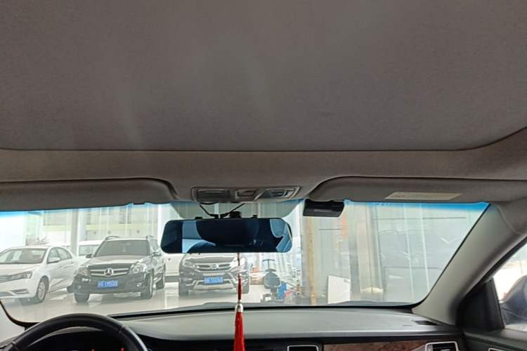Used Hyundai Mistra 2014 1.8L Automatic Deluxe DLX Model Headliner